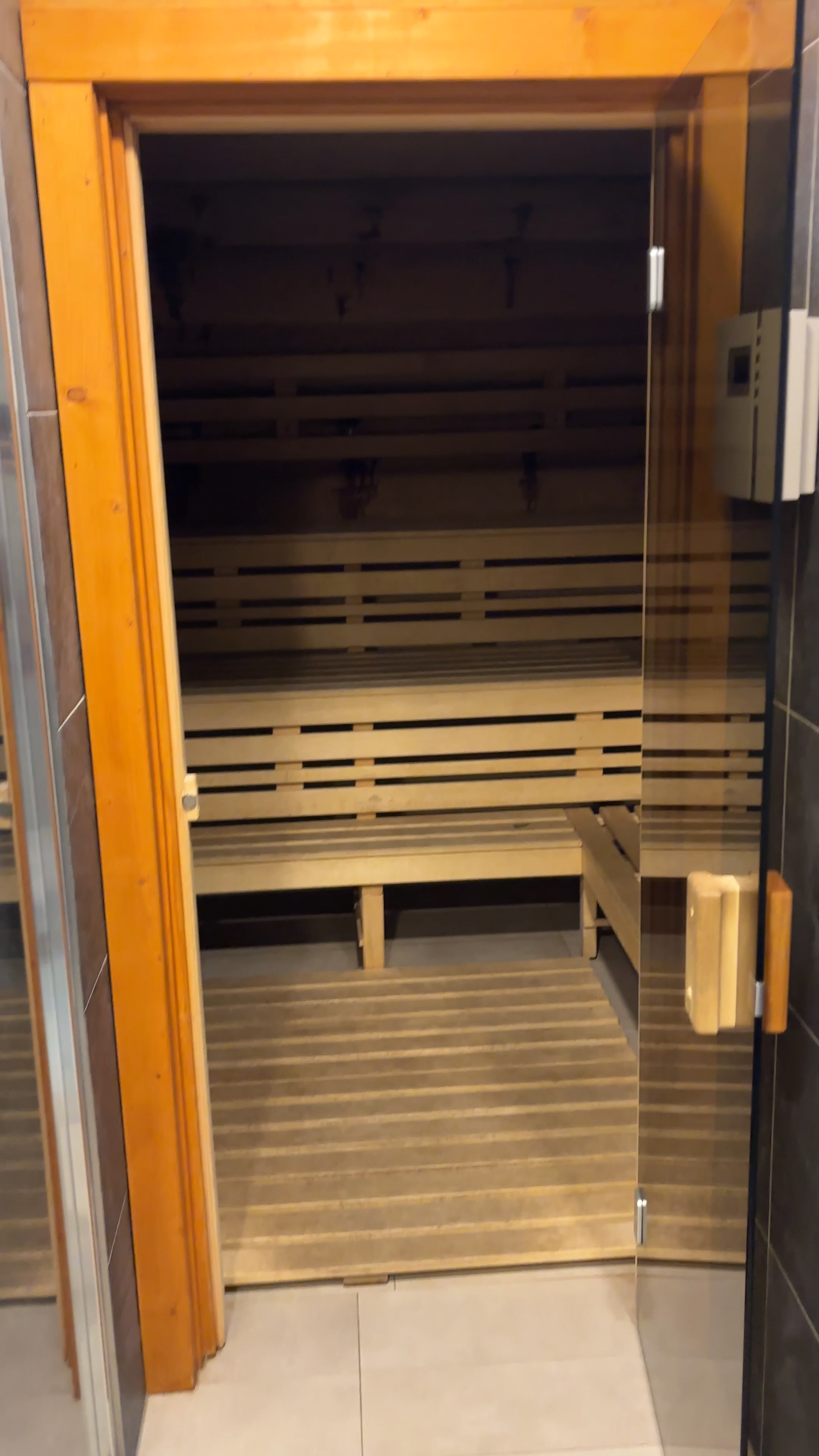 Sauna na kempu Návrat zdravého muže
